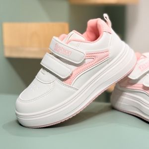 خرید اینترنتی قیمت ونس بچگانه طرح sport دو چسب از Toobaco کد 4071001