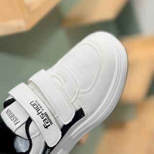 خرید اینترنتی قیمت ونس بچگانه طرح sport دو چسب از Toobaco کد 4071001