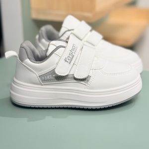 خرید اینترنتی قیمت ونس بچگانه طرح sport دو چسب از Toobaco کد 4071001