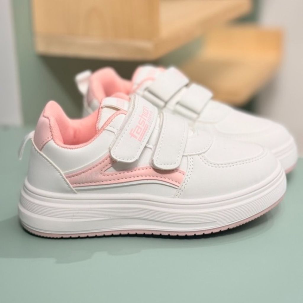 خرید اینترنتی ونس بچگانه طرح sport دو چسب از Toobaco کد 4071001