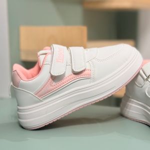 خرید اینترنتی قیمت ونس بچگانه طرح sport دو چسب از Toobaco کد 4071001