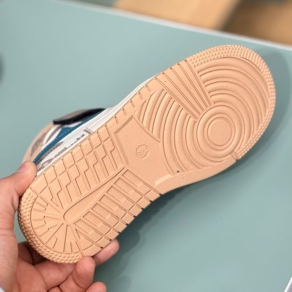 کتونی بچگانه نیمساق طرح نایک جردن abc از murche کد 4071201