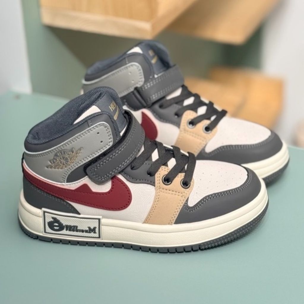 مشخصات کتونی بچگانه نیمساق طرح نایک جردن abc از murche کد 4071202