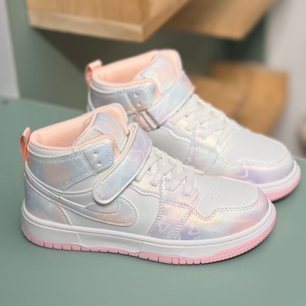 خرید اینترنتی قیمت کتونی بچگانه نیمساق طرح نایک جردن از murche کد 4071203