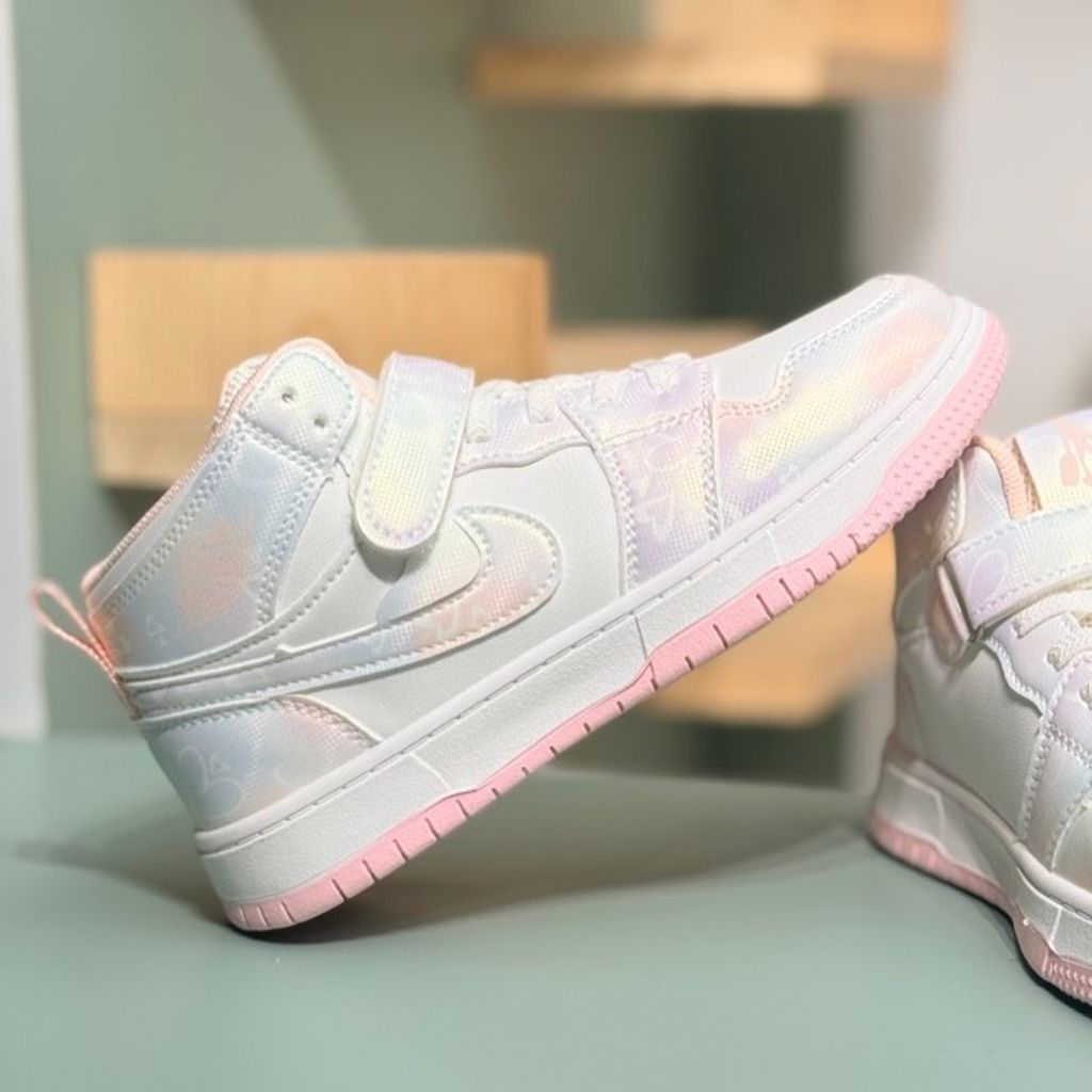 خرید اینترنتی قیمت کتونی بچگانه نیمساق طرح نایک جردن از murche کد 4071203