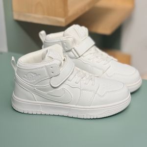 خرید اینترنتی قیمت کتونی بچگانه نیمساق طرح نایک جردن از murche کد 4071206