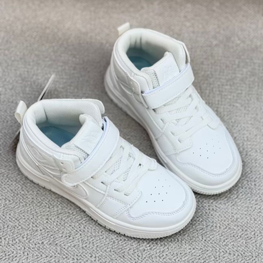 خرید اینترنتی قیمت کتونی بچگانه نیمساق طرح نایک جردن کد 4071206