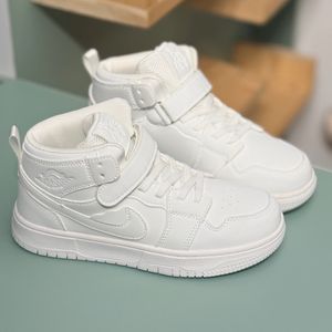 خرید اینترنتی قیمت کتونی بچگانه نیمساق طرح نایک جردن از murche کد 4071206