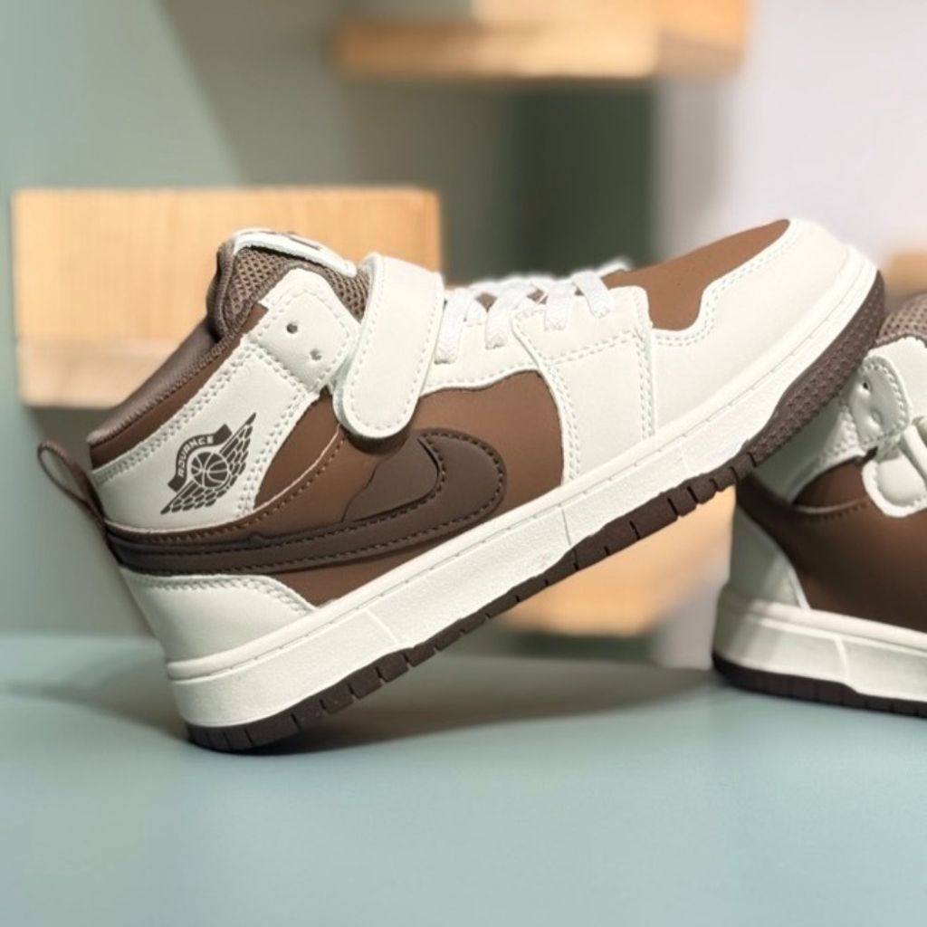 مشخصات کتونی بچگانه نیمساق طرح نایک جردن از murche کد 4071301