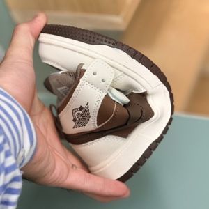 خرید انلاین کتونی بچگانه نیمساق طرح نایک جردن از murche کد 4071301