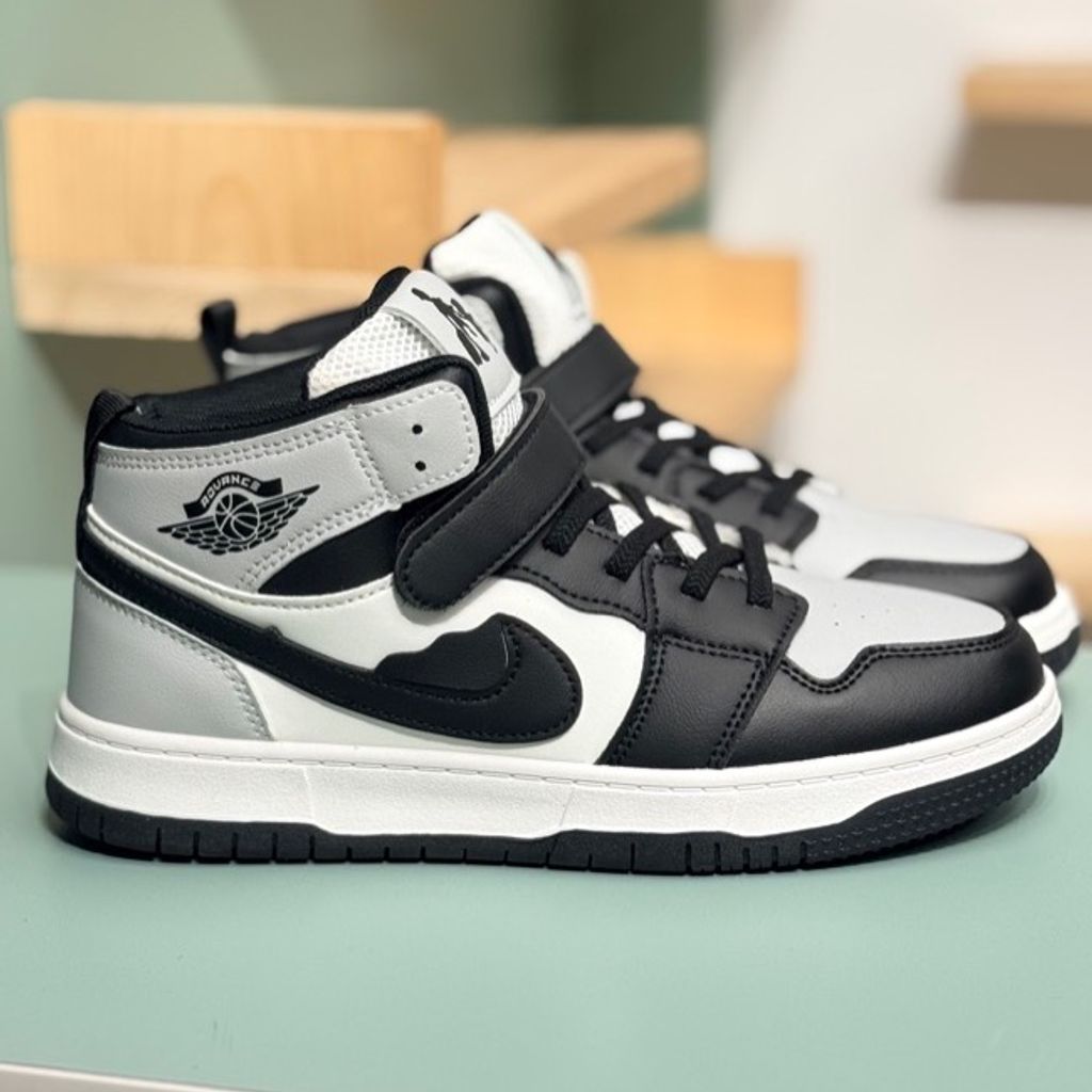 خرید اینترنتی قیمت کتونی بچگانه نیمساق طرح نایک جردن از murche کد 4071302