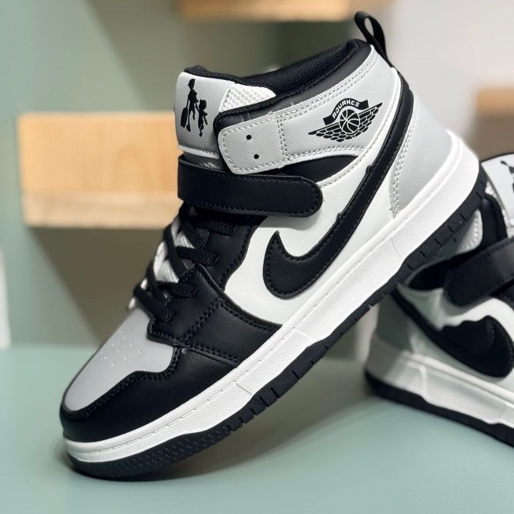 خرید اینترنتی قیمت کتونی بچگانه نیمساق طرح نایک جردن از murche کد 4071302