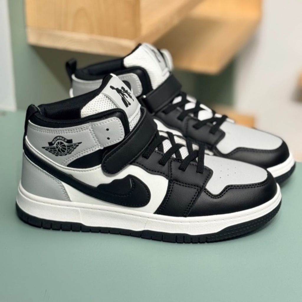 خرید آنلاین کتونی بچگانه نیمساق طرح نایک جردن از murche کد 4071302