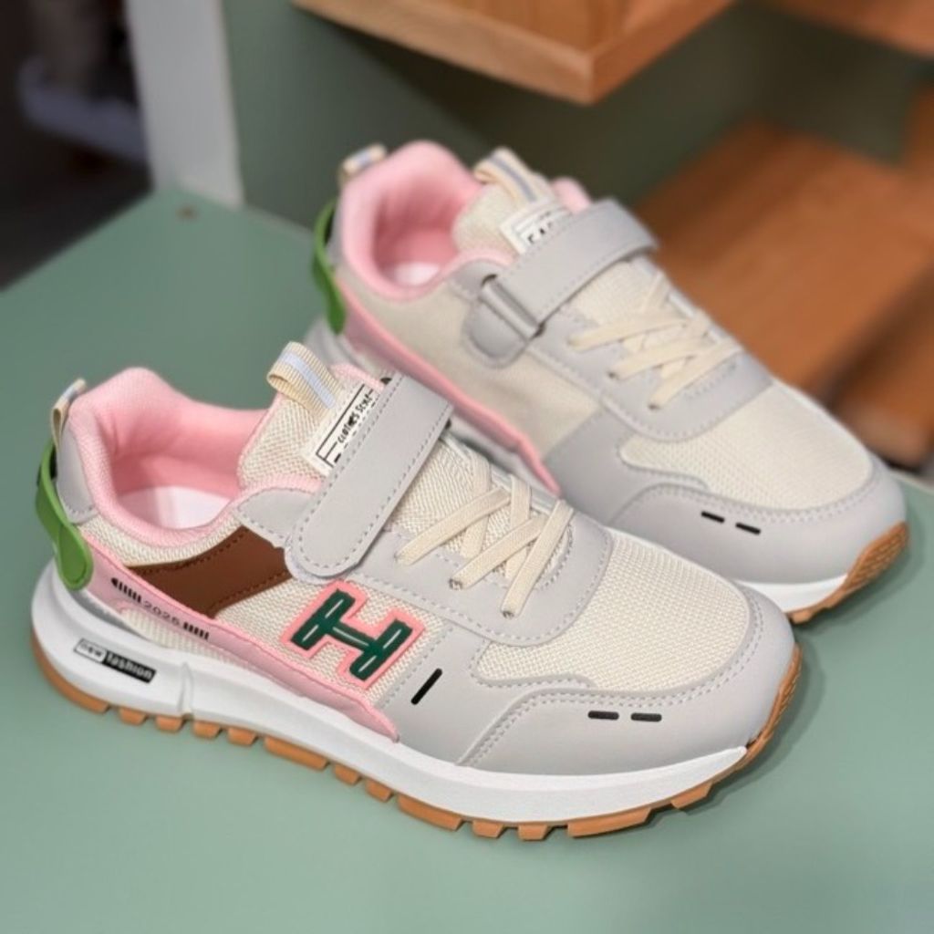 خرید آنلاین کتونی بچگونه طرح 2025 H از Trip کد 4061208