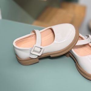 خرید اینترنتی قیمت کفش دخترانه عروسکی طرح سگک از کیدز کد 4071901