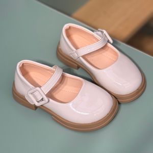 خرید اینترنتی قیمت کفش دخترانه عروسکی طرح سگک از کیدز کد 4071901