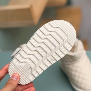 قیمت بوت بچگانه نیمساق شنل دوزی از Kshoes کد 4072701