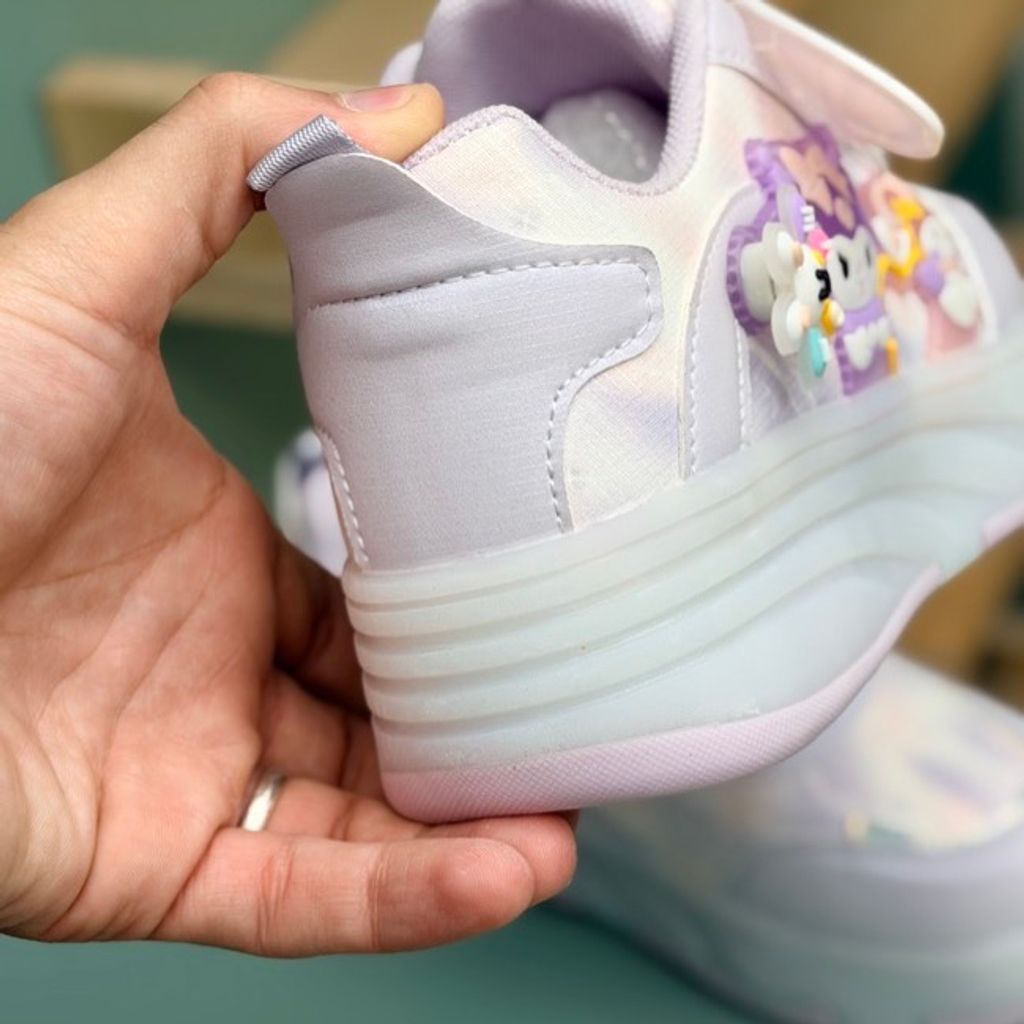 خرید اینترنتی قیمت کتونی اسکیتی چراغدار طرح کرومی ملودی از KAKA کد 4072702