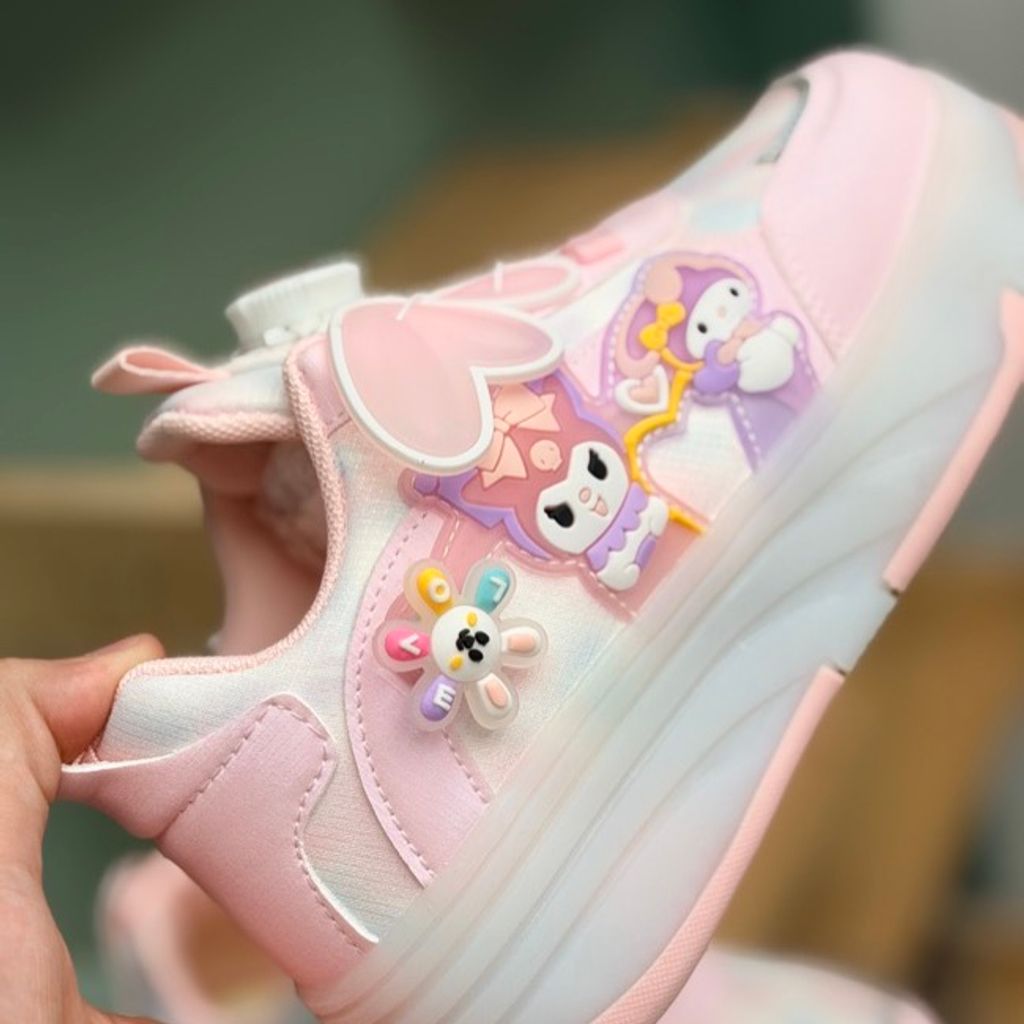 خرید اینترنتی قیمت کتونی اسکیتی چراغدار طرح کرومی ملودی از KAKA کد 4072702