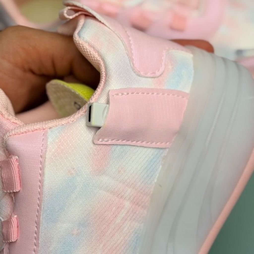 قیمت ارزان کتونی اسکیتی چراغدار طرح کرومی ملودی از KAKA کد 4072702