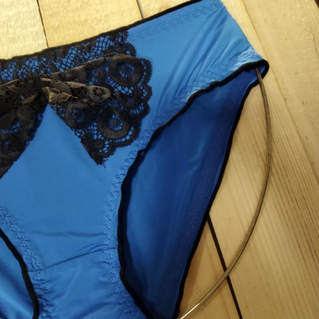 خرید انلاین شورت لیزری زنانه