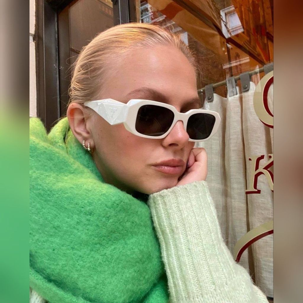 مشخصات عینک آفتابی یووی400 پرادا