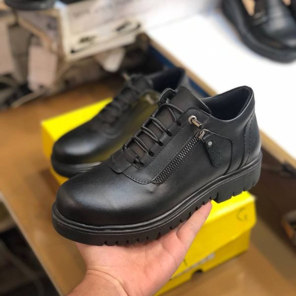 کفش نیم بوت چرم زنانه مدل لیو رنگ مشکی