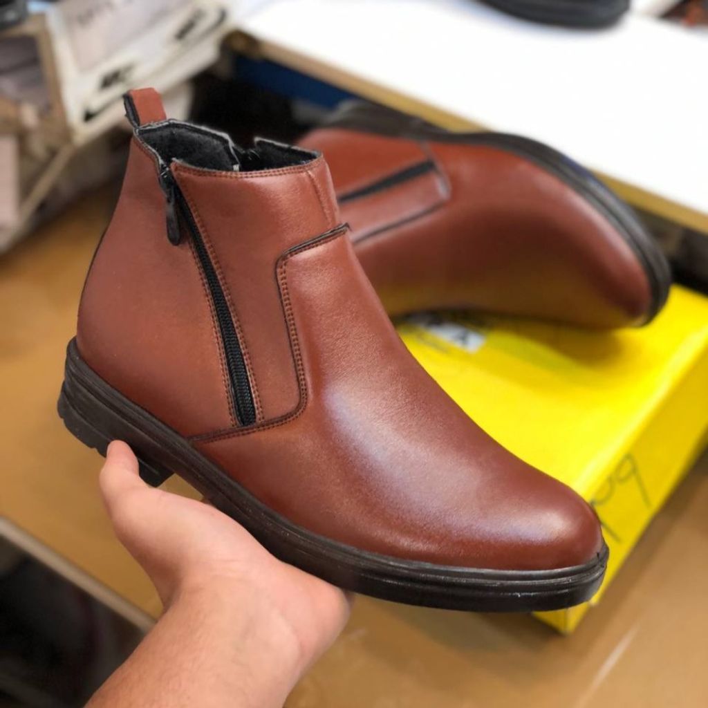 خرید انلاین کفش نیم بوت چرم مردانه دو زیپ رنگ عسلی