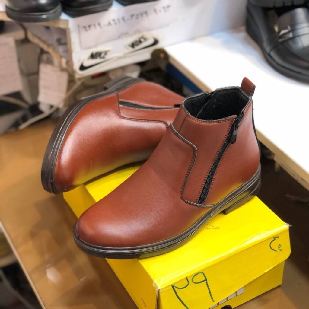 خرید آنلاین کفش نیم بوت چرم مردانه دو زیپ رنگ عسلی