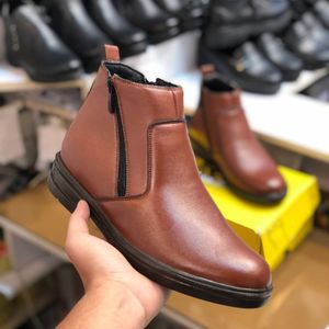 خرید اینترنتی کفش نیم بوت چرم مردانه دو زیپ رنگ عسلی