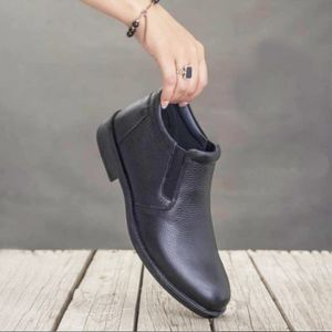 قیمت ارزان کفش نیم بوت چرم مردانه مدل ریچارد برند رخشی