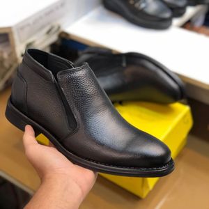 خرید آنلاین کفش نیم بوت چرم مردانه مدل ریچارد برند رخشی