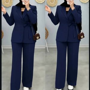 مشخصات کت و شلوار زنانه السانا 002