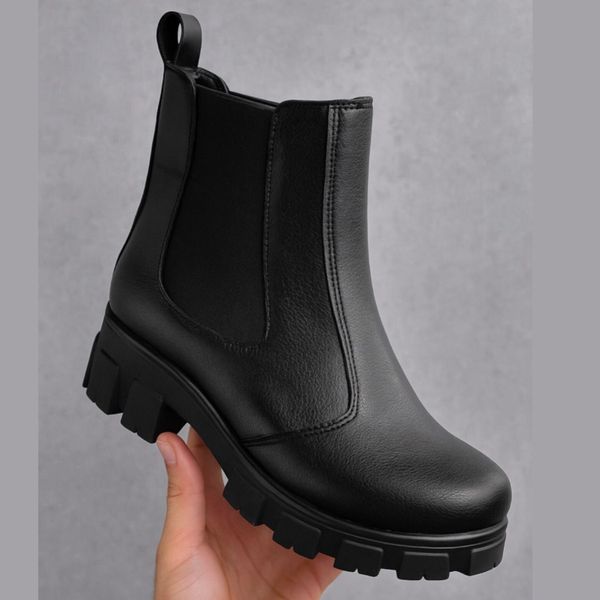 نیم بوت کشی