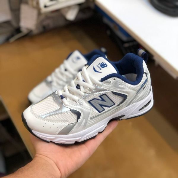 کفش نیوبالانس 530 زنانه رنگ سفید سورمه ای