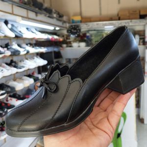 قیمت ارزان کفش پاشنه دار زنانه مدل هلالی