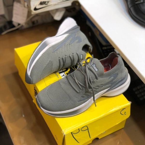 کفش کشی جورابی زنانه مدل رانر رنگ طوسی