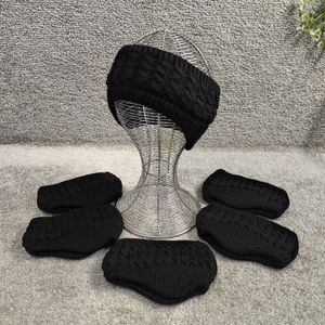 هدبند گوشدار بافت