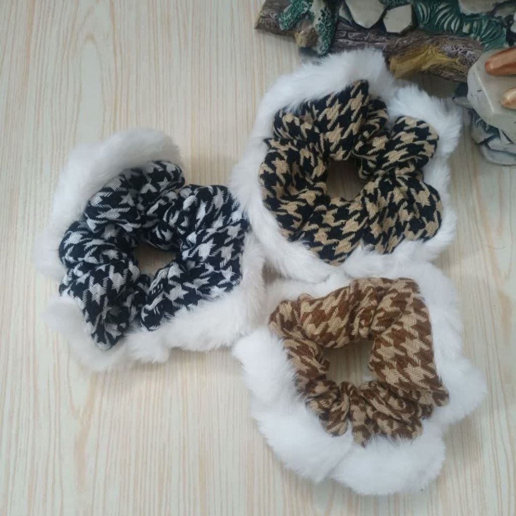 مشخصات کش موی جذاب خزدار