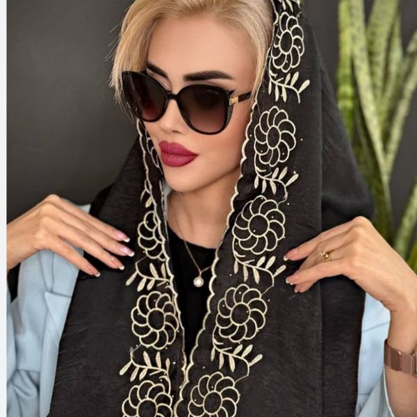 شال مشکی گلدوزی