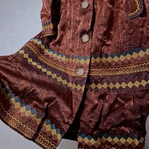 فروش اینترنتی مانتو مجلسی طرح گلدوزی