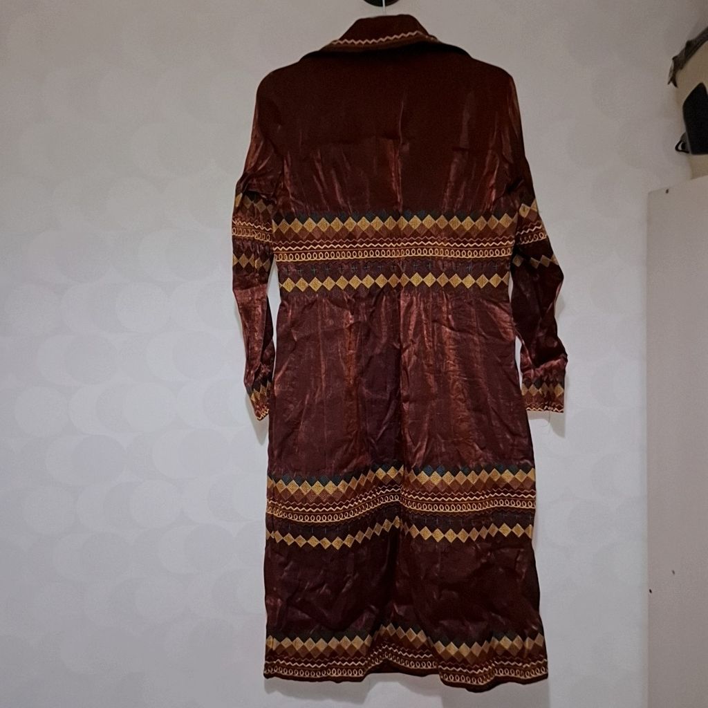 فروش اینترنتی مانتو مجلسی طرح گلدوزی