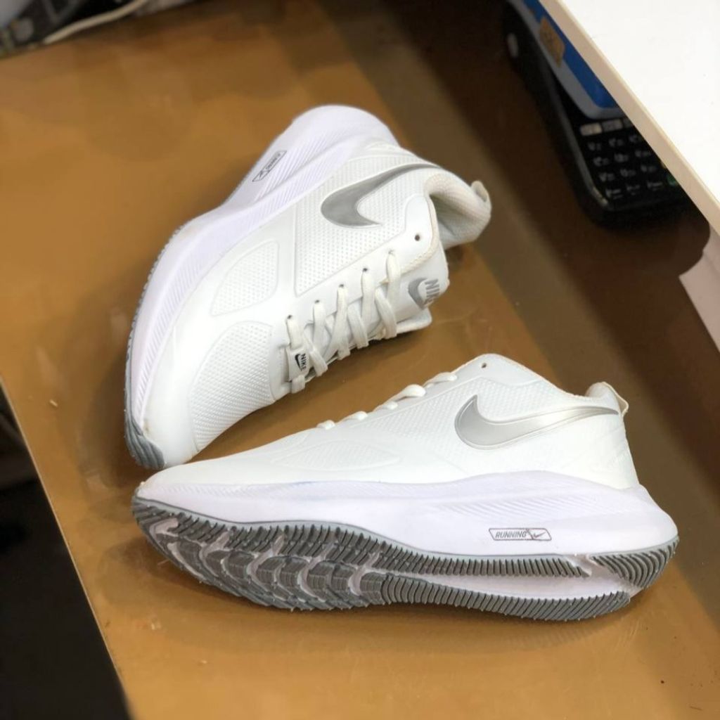 قیمت کفش نایک گاید مردانه چرم زیره اصلی سفید