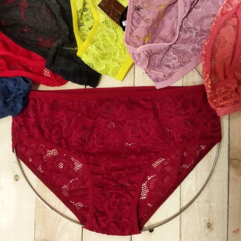 قیمت شورت توری خوشگل طرح گل