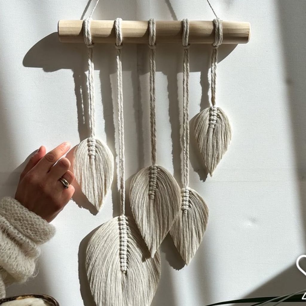 قیمت ارزان دیوار کوب‌مکر‌ومه بافی مدل برگ سفید