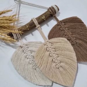 جاکلیدی برگ مکرومه بافی