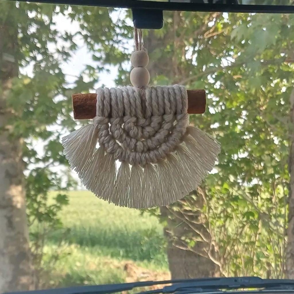 قیمت ارزان آویز ماشین مکرومه