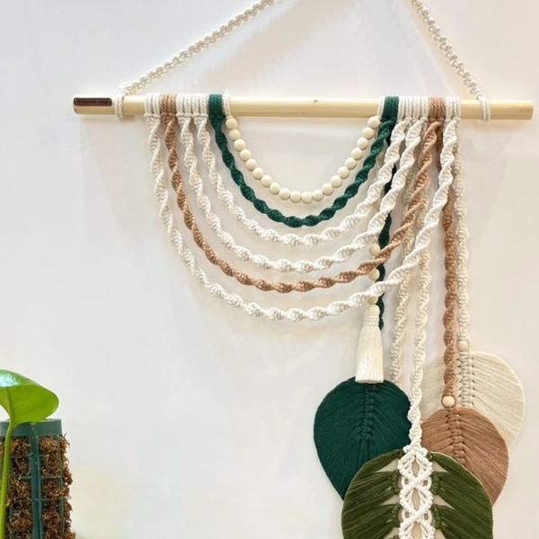 دیوار کوب مدل برگ سبز مکرومه