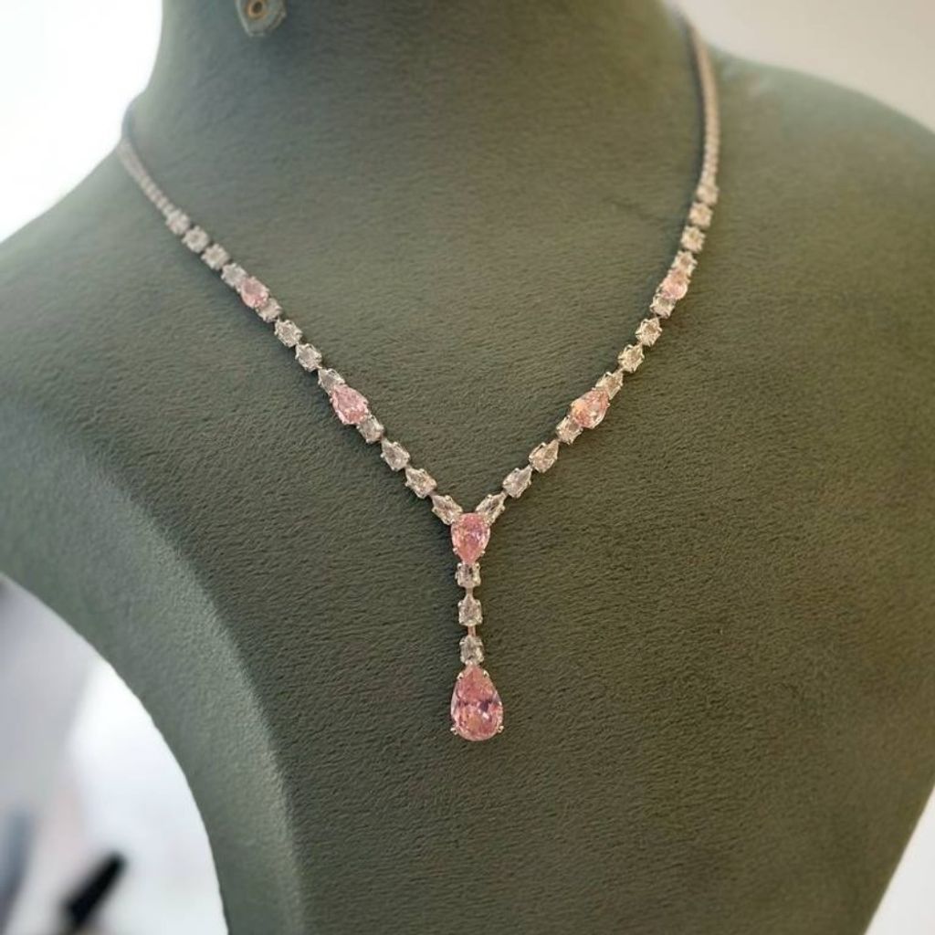 مشخصات گردنبند نگین صورتی