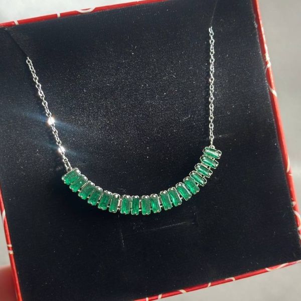 گردنبند جواهری سبز